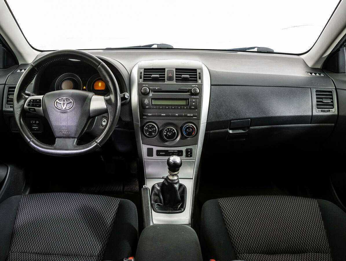 Toyota Corolla с пробегом — 2012 год. Фото: #9