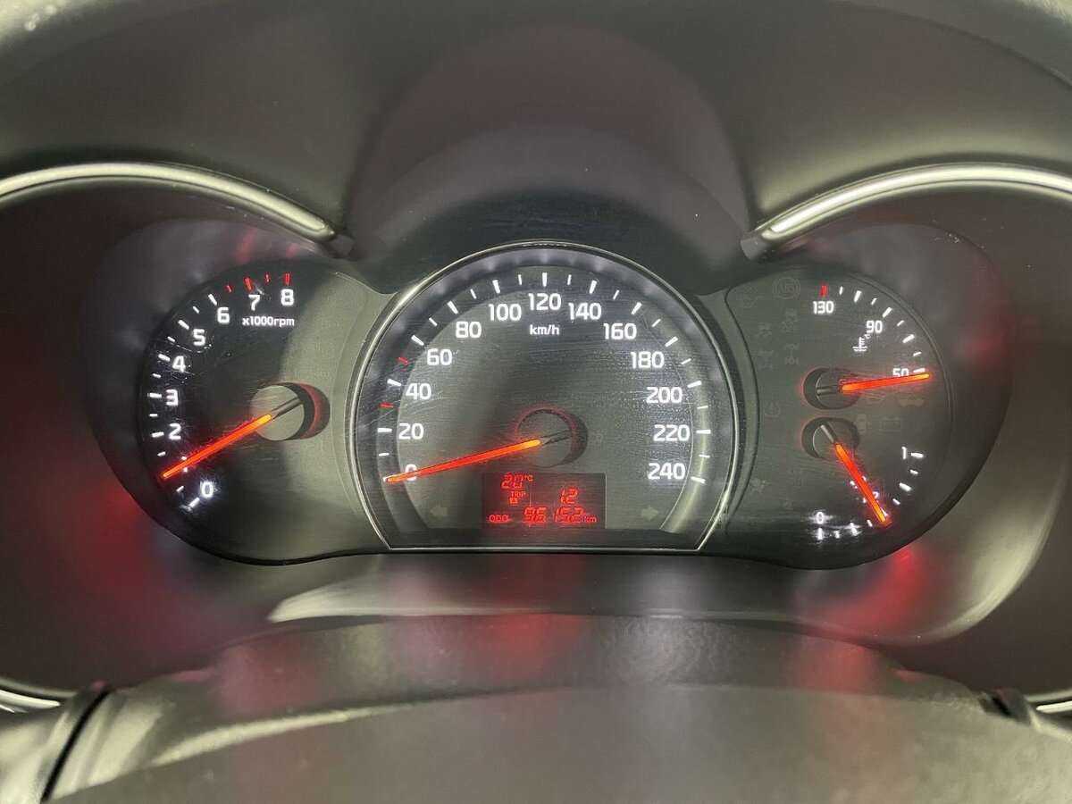 Kia Sorento с пробегом — 2019 год. Фото: #10