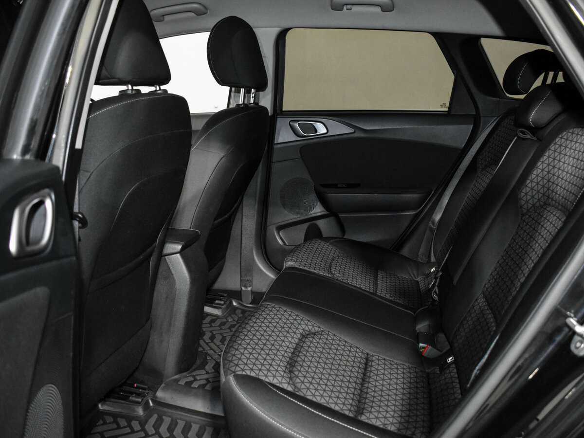 Kia Ceed с пробегом — 2019 год. Фото: #10