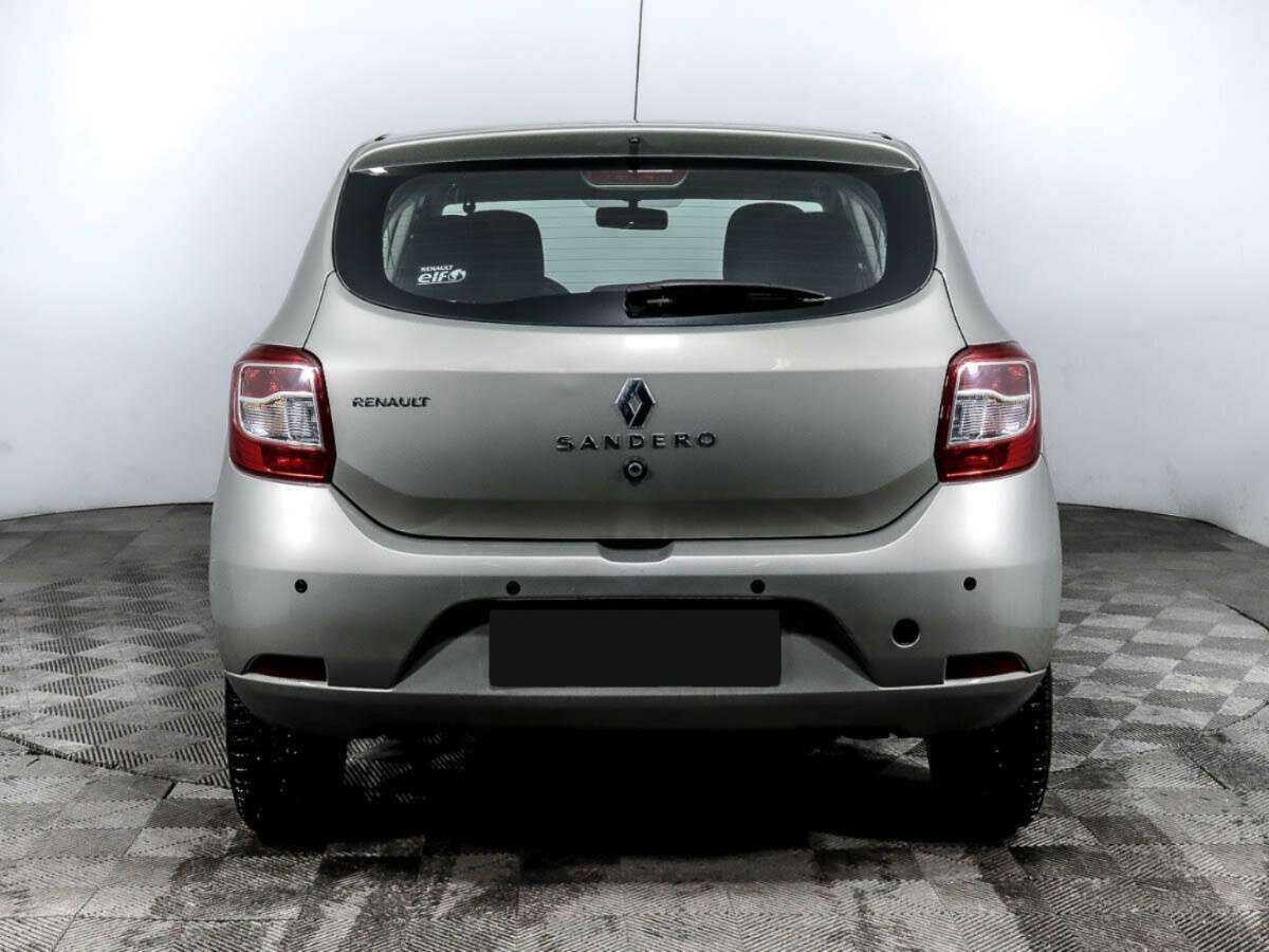 Renault Sandero с пробегом — 2018 год. Фото: #4