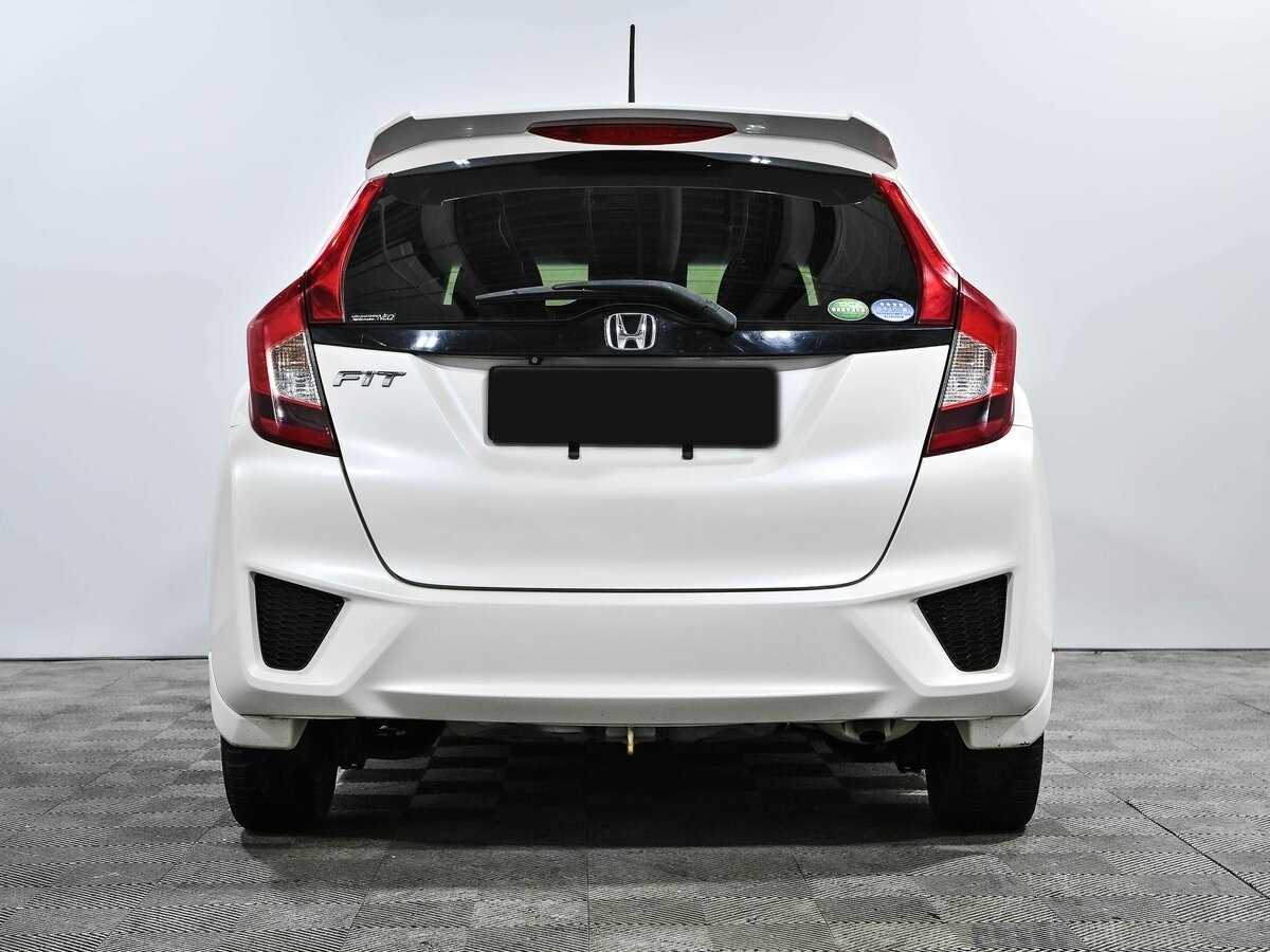 Honda Fit с пробегом — 2016 год. Фото: #3