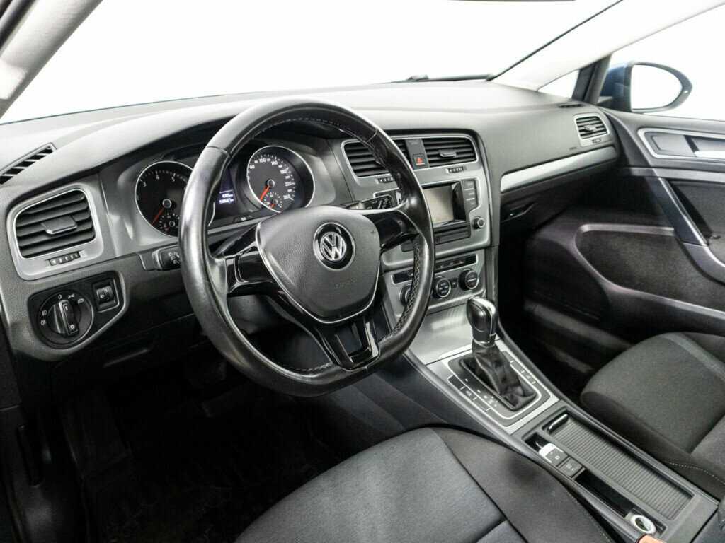 Volkswagen Golf с пробегом — 2013 год. Фото: #10