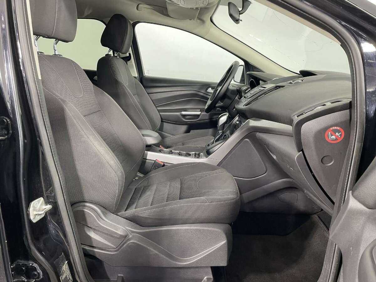 Ford Kuga с пробегом — 2013 год. Фото: #13