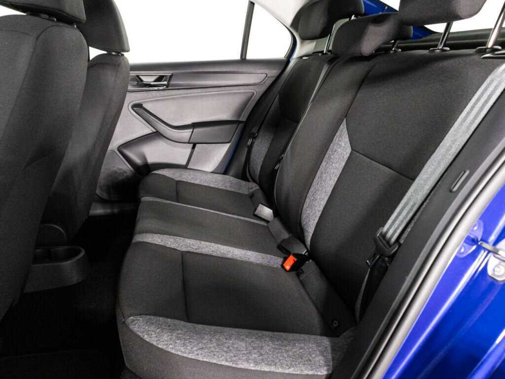 Skoda Rapid с пробегом — 2021 год. Фото: #8