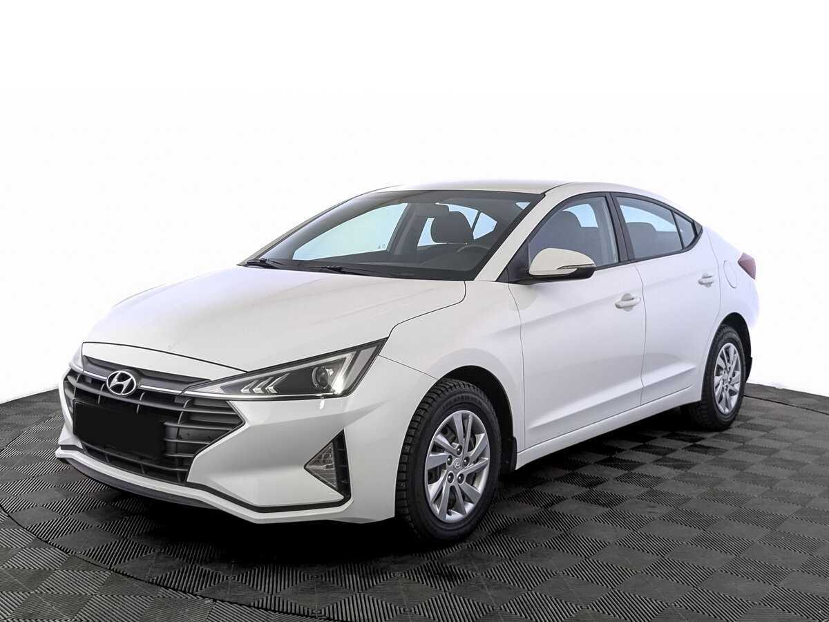 Hyundai Elantra с пробегом — 2019 год. Посмотреть фото