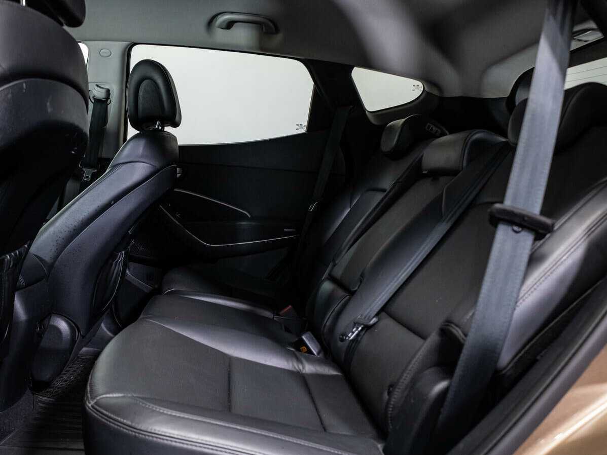 Hyundai Santa Fe с пробегом — 2014 год. Фото: #7