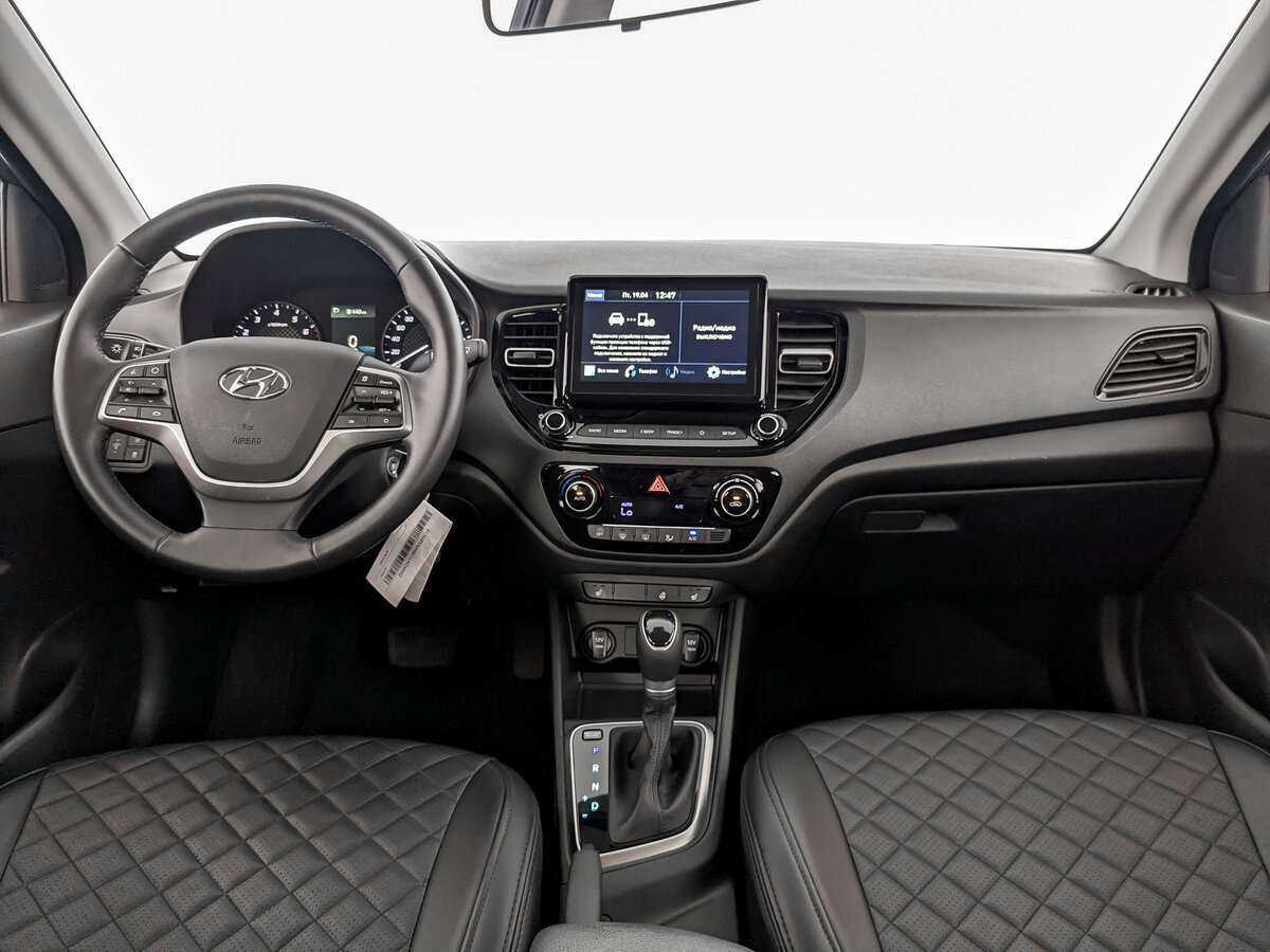 Hyundai Solaris с пробегом — 2021 год. Фото: #11