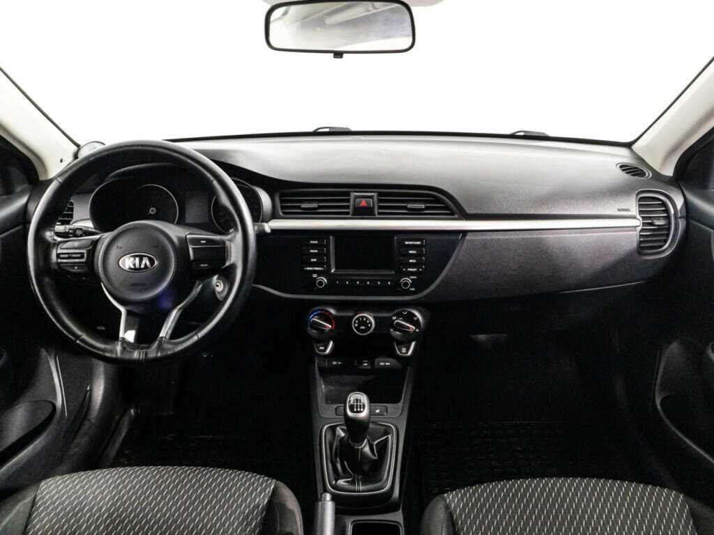 Kia Rio с пробегом — 2018 год. Фото: #12