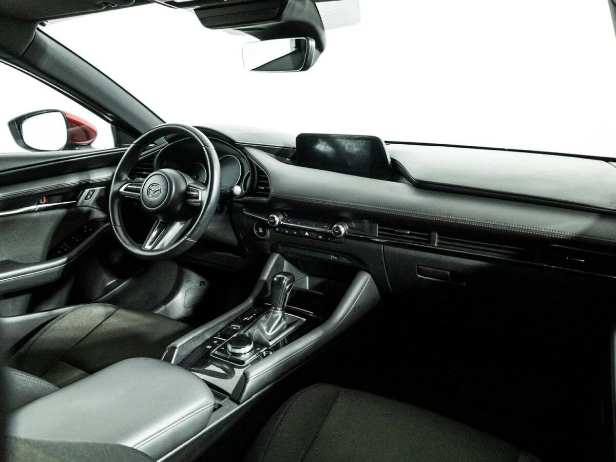 Mazda 3 с пробегом — 2019 год. Фото: #8