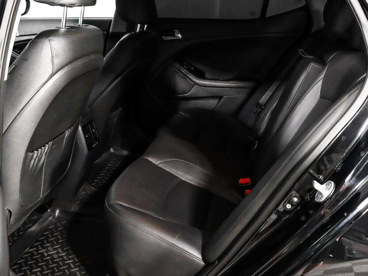 Kia Optima с пробегом — 2015 год. Фото: #10