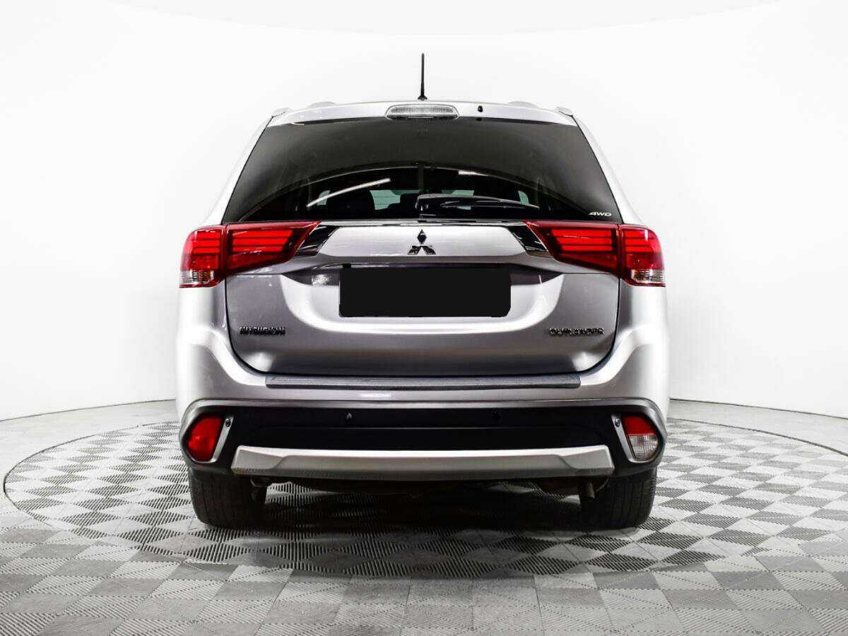 Mitsubishi Outlander с пробегом — 2016 год. Фото: #5