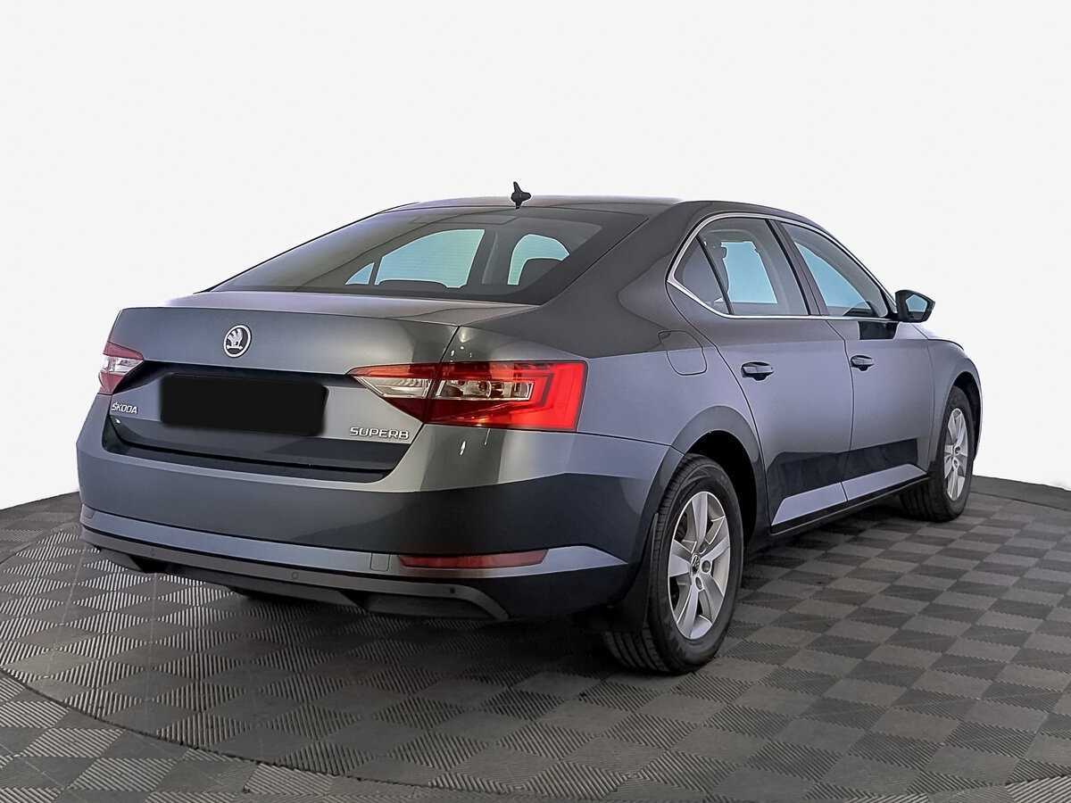 Skoda Superb с пробегом — 2019 год. Фото: #4