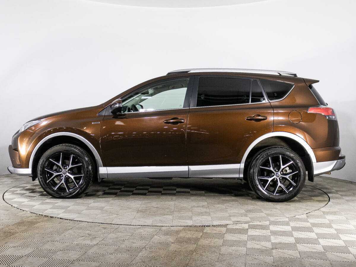 Toyota RAV4 с пробегом — 2016 год. Фото: #7
