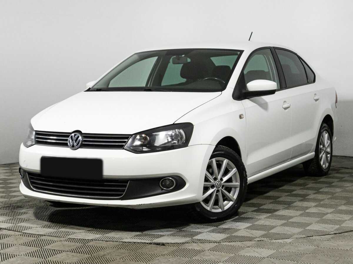 Volkswagen Polo с пробегом — 2015 год. Фото: #0