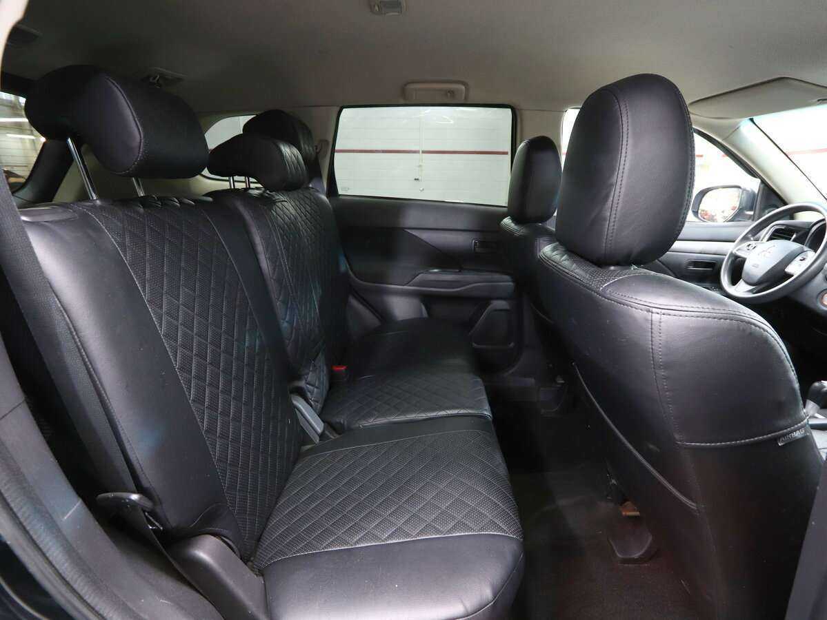 Mitsubishi Outlander с пробегом — 2013 год. Фото: #12