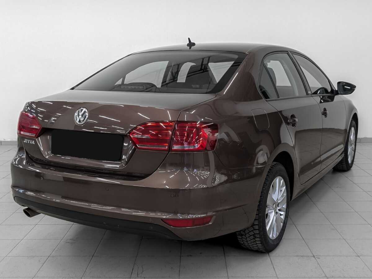 Volkswagen Jetta с пробегом — 2014 год. Фото: #4