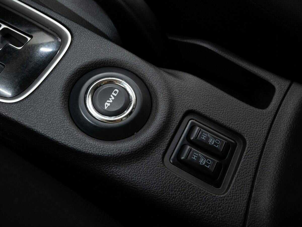 Mitsubishi Outlander с пробегом — 2012 год. Фото: #23