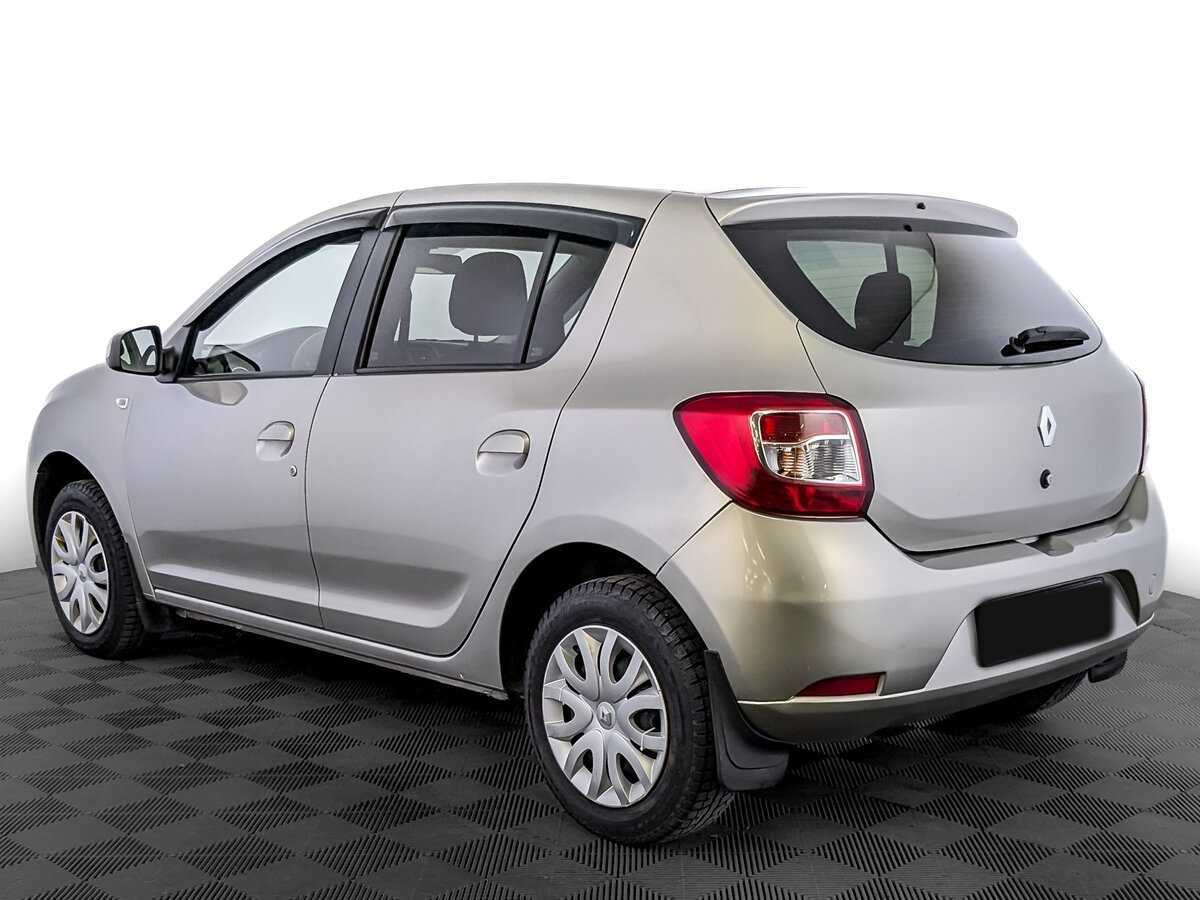 Renault Sandero с пробегом — 2018 год. Фото: #6