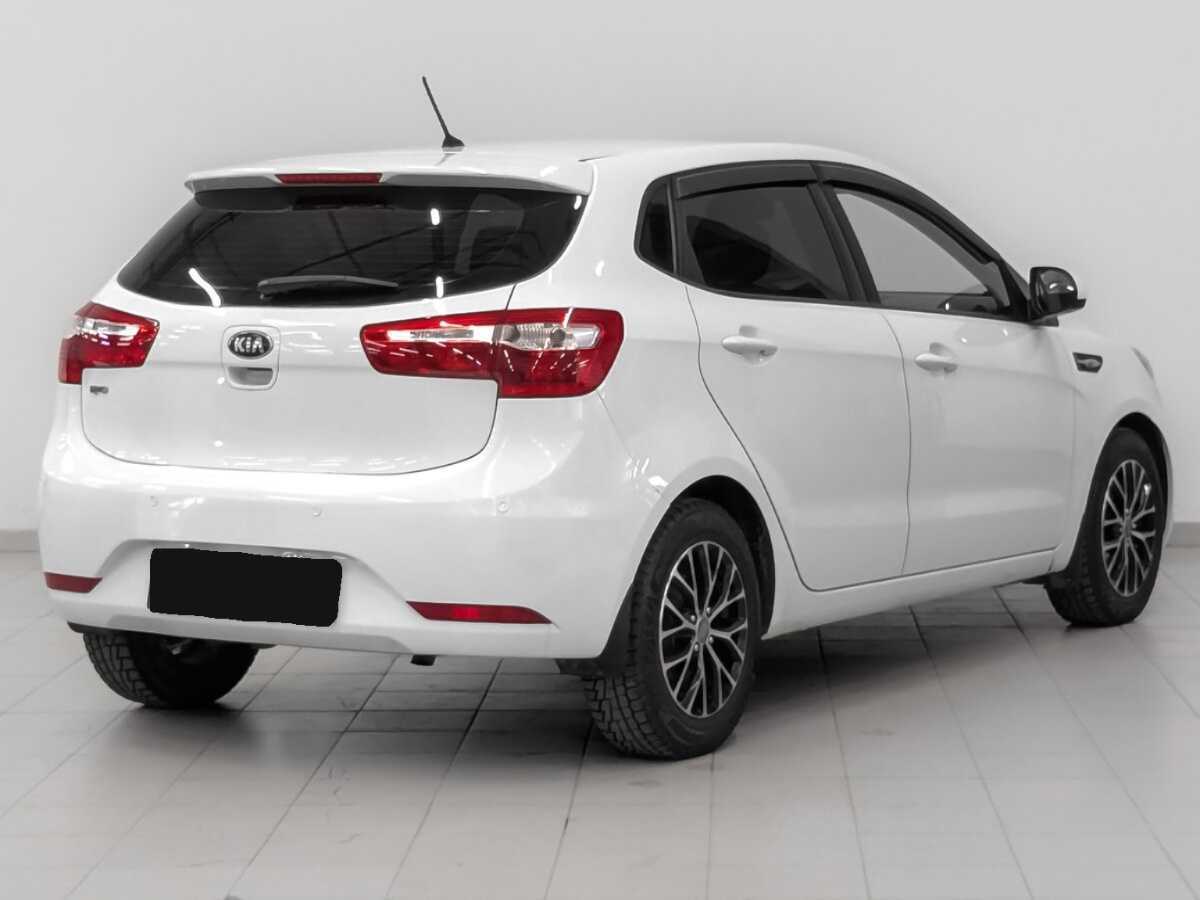 Kia Rio с пробегом — 2015 год. Фото: #4