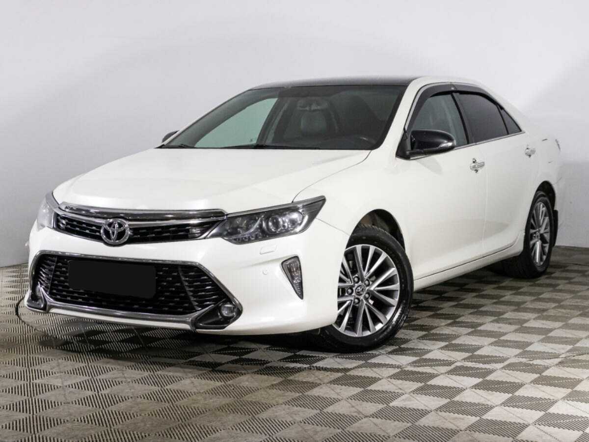 Toyota Camry с пробегом — 2017 год. Посмотреть фото