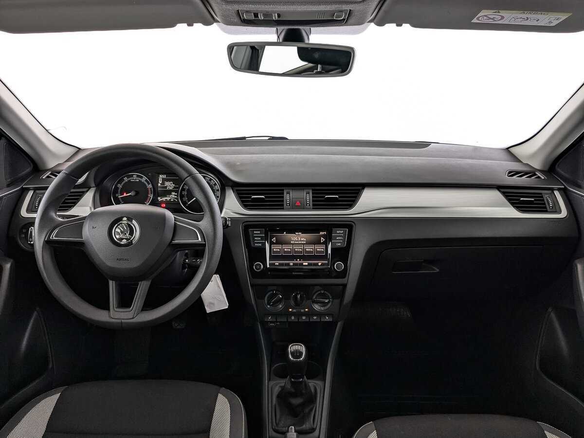 Skoda Rapid с пробегом — 2018 год. Фото: #9