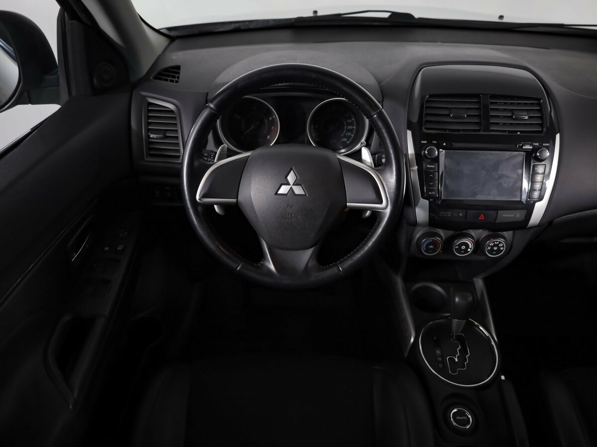 Mitsubishi ASX с пробегом — 2013 год. Фото: #8
