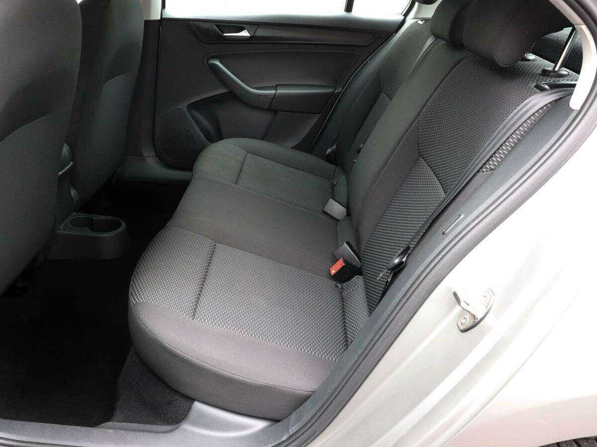 Volkswagen Polo с пробегом — 2020 год. Фото: #7