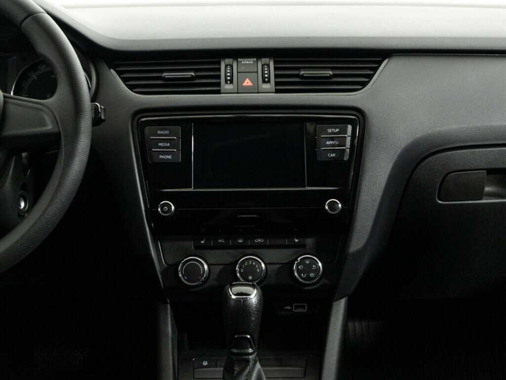 Skoda Octavia с пробегом — 2018 год. Фото: #13