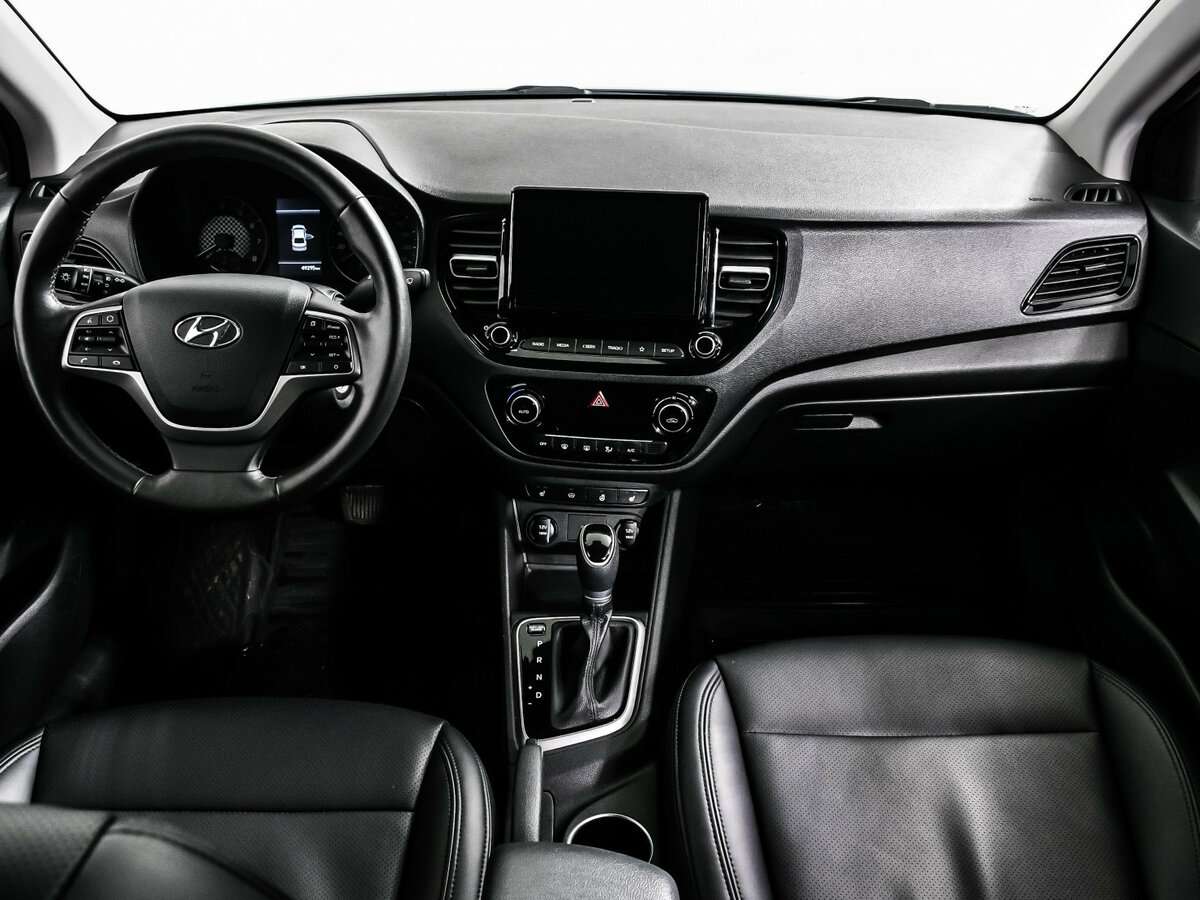 Hyundai Solaris с пробегом — 2021 год. Фото: #10