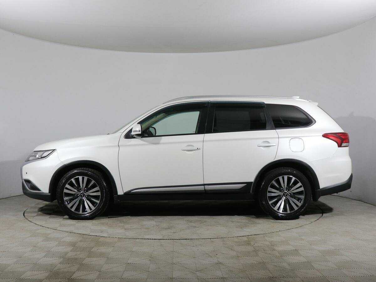Mitsubishi Outlander с пробегом — 2019 год. Фото: #7