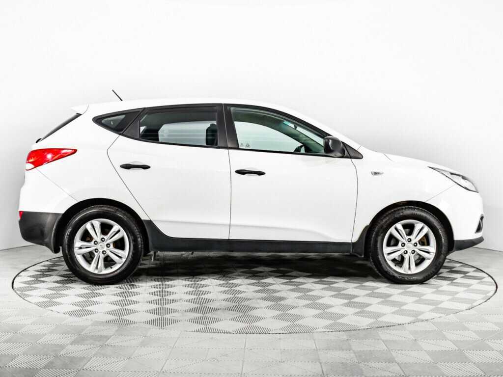 Hyundai ix35 с пробегом — 2012 год. Фото: #3