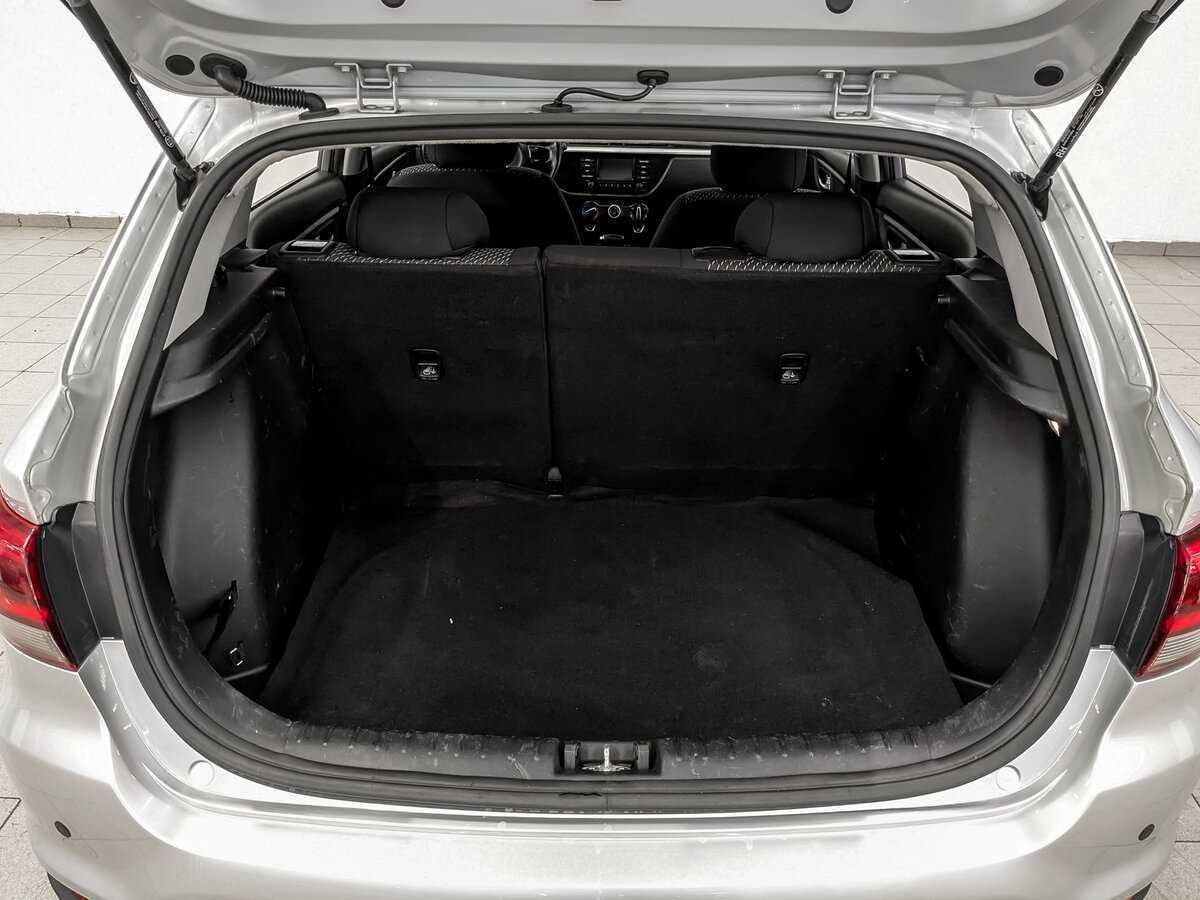 Kia Rio с пробегом — 2020 год. Фото: #9