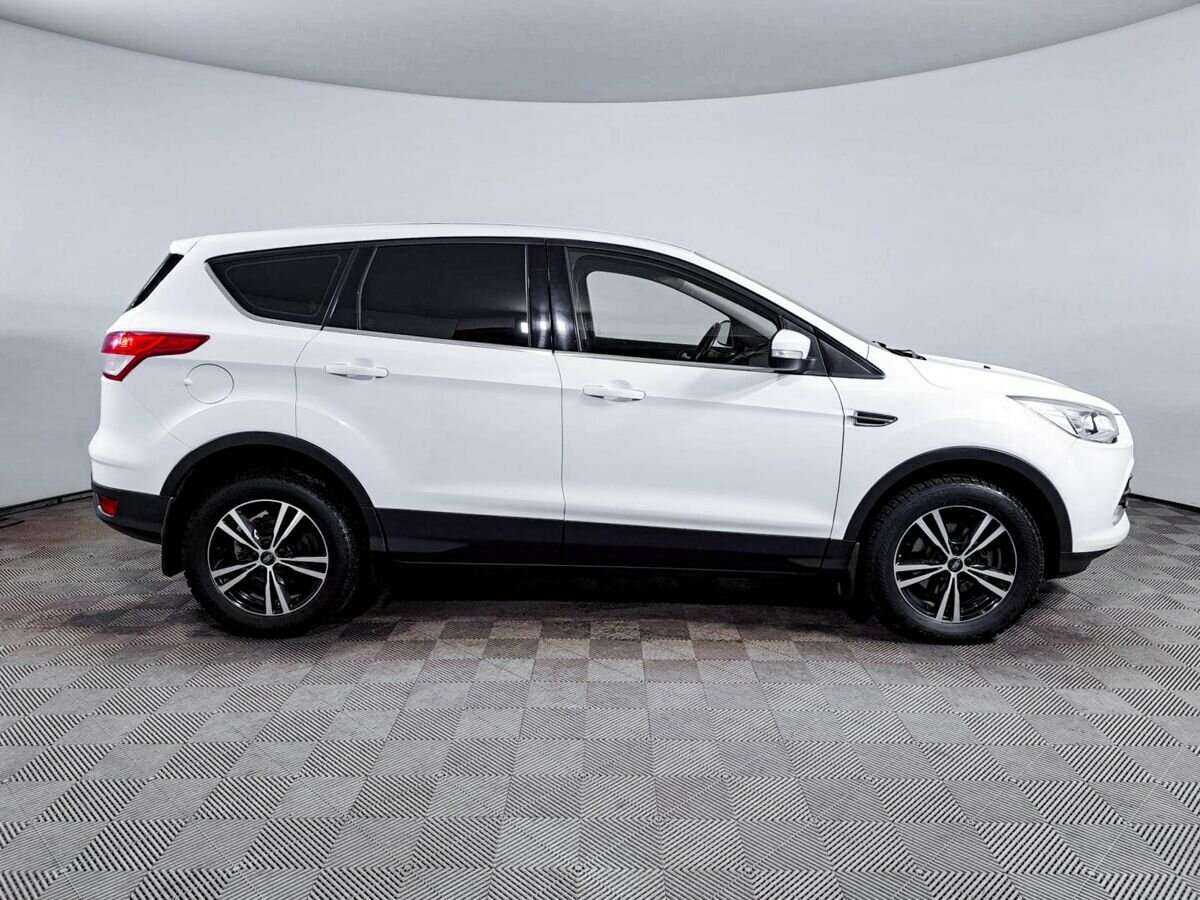 Ford Kuga с пробегом — 2016 год. Фото: #3