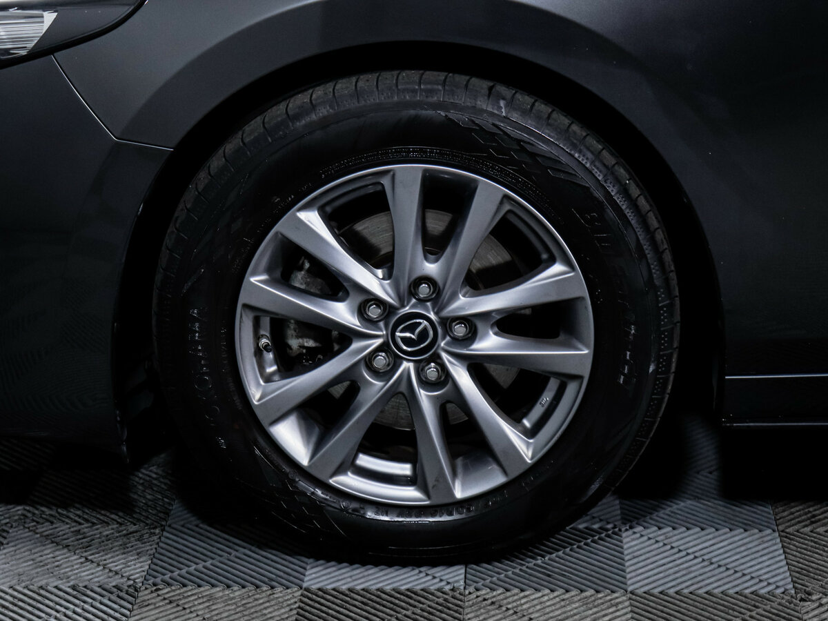 Mazda 3 с пробегом — 2019 год. Фото: #12