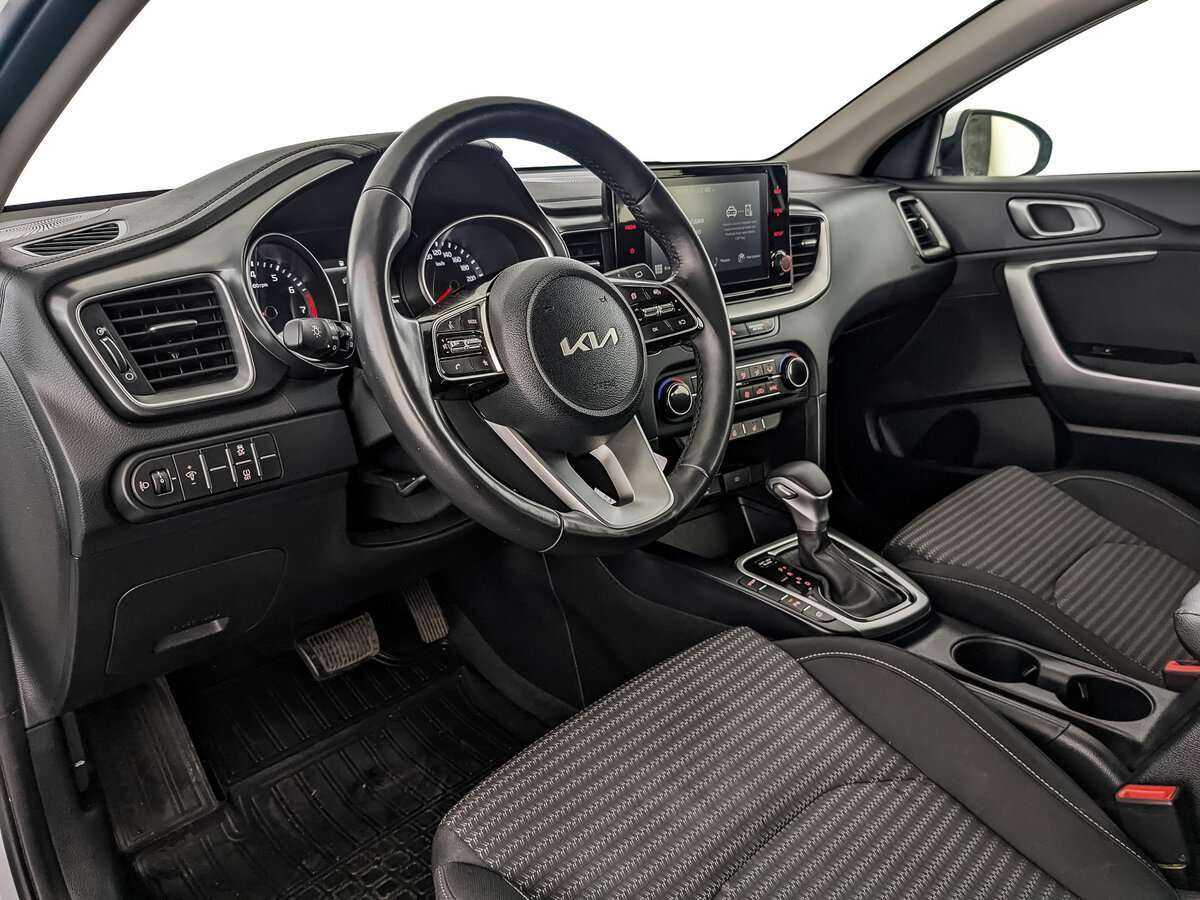 Kia Ceed с пробегом — 2022 год. Фото: #10