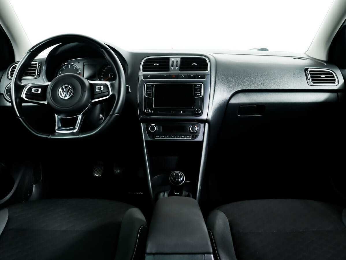 Volkswagen Polo с пробегом — 2019 год. Фото: #10