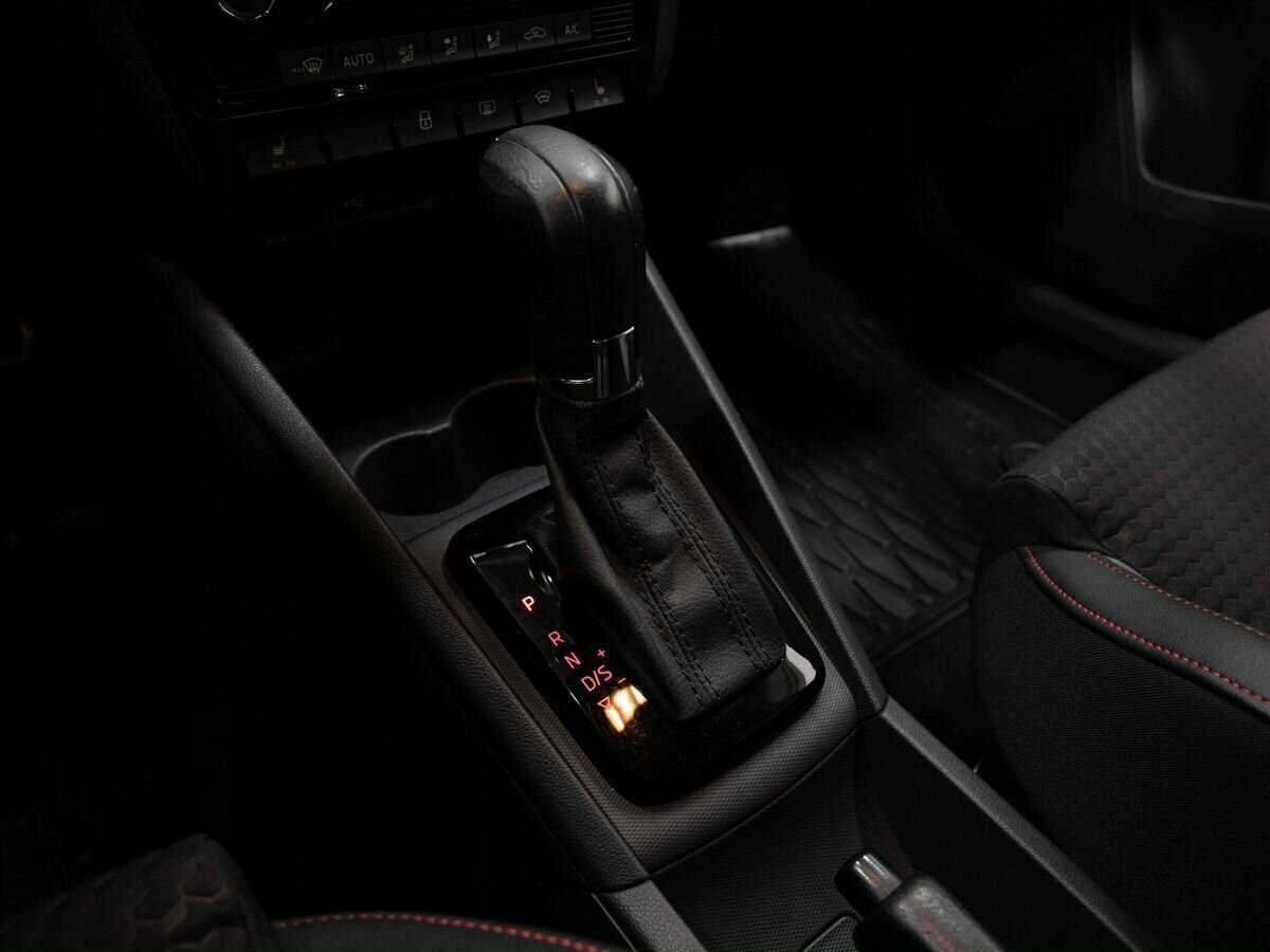 Volkswagen Polo с пробегом — 2021 год. Фото: #18