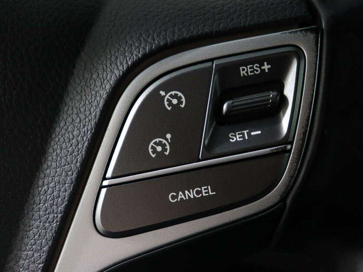 Hyundai Santa Fe с пробегом — 2017 год. Фото: #13