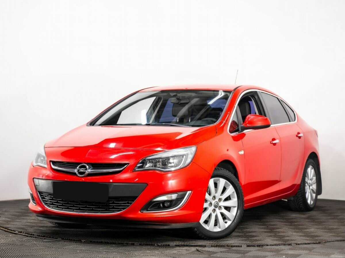 Opel Astra с пробегом — 2013 год. Посмотреть фото