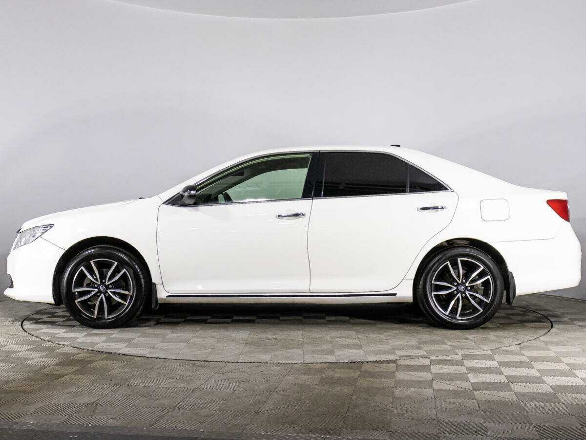 Toyota Camry с пробегом — 2012 год. Фото: #7