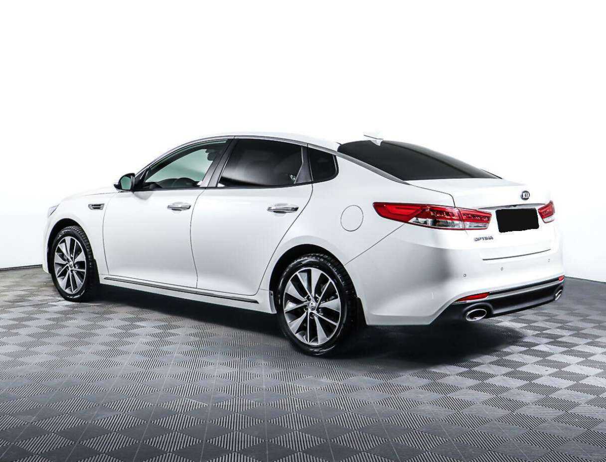 Kia Optima с пробегом — 2017 год. Фото: #6