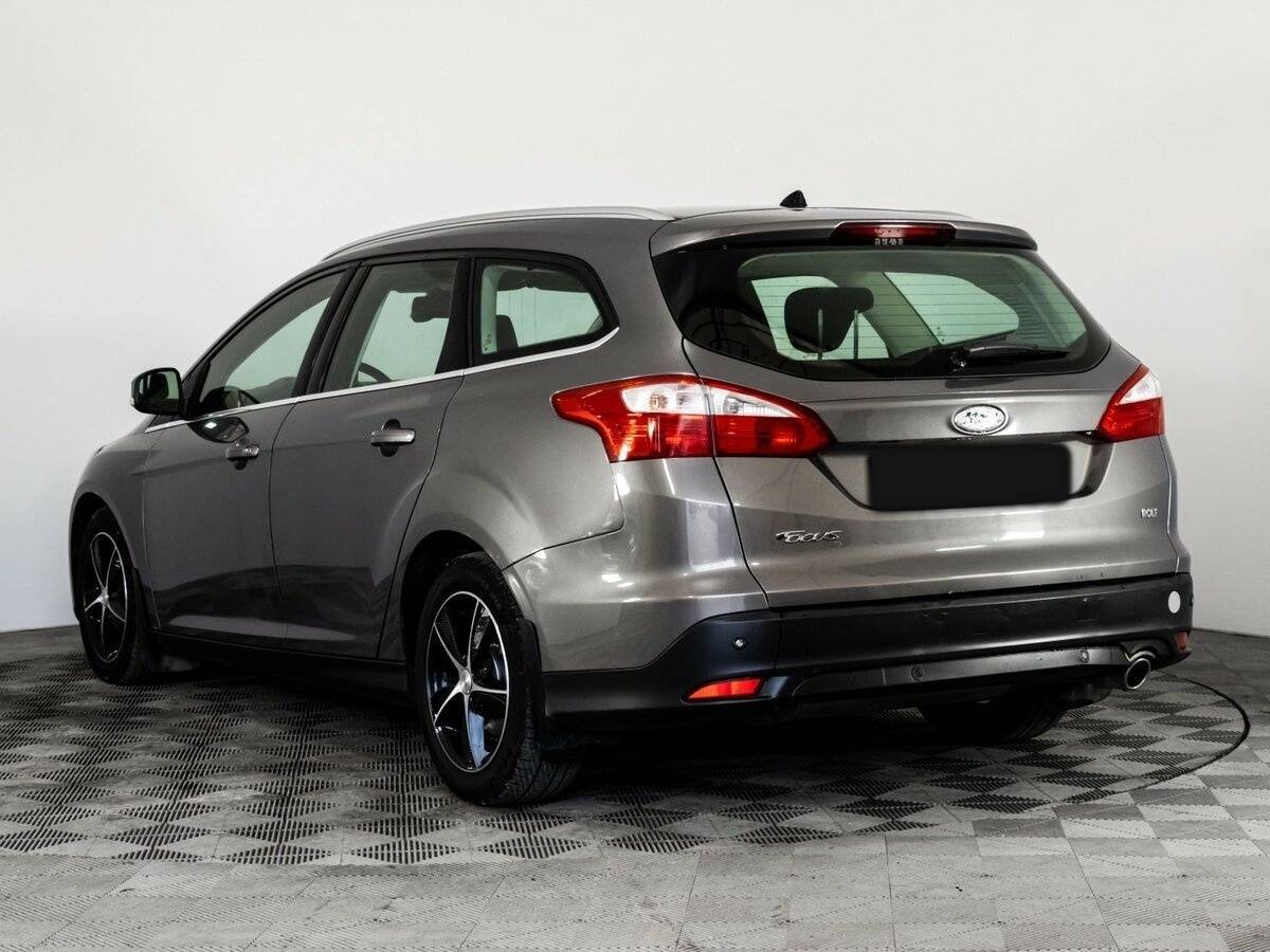 Ford Focus с пробегом — 2012 год. Фото: #6