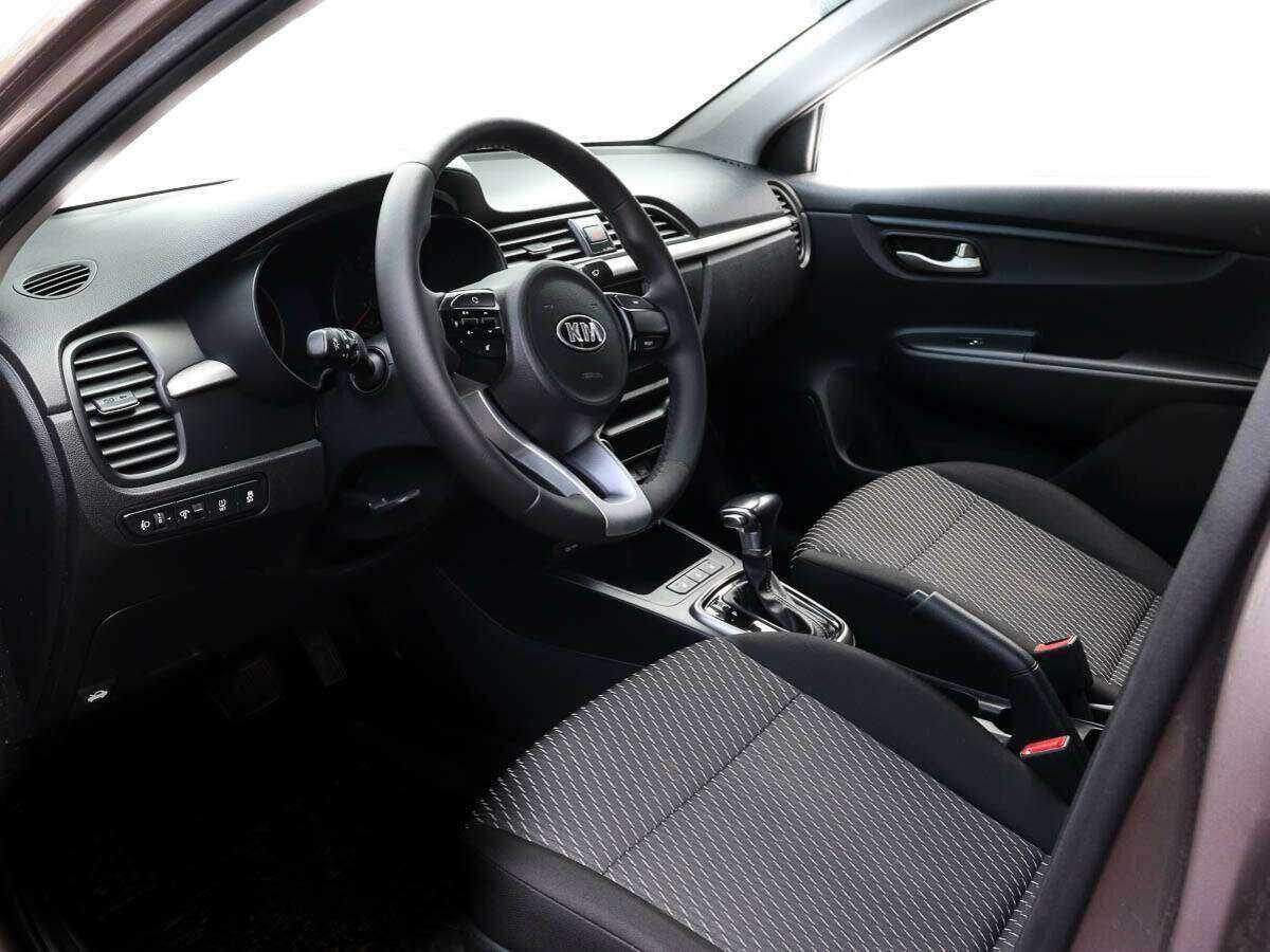 Kia Rio с пробегом — 2018 год. Фото: #7