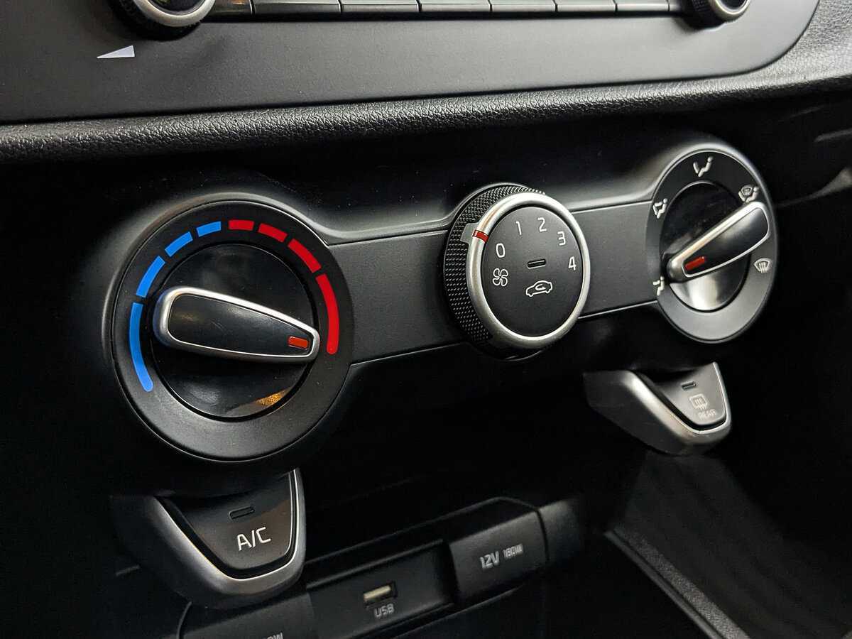 Kia Rio с пробегом — 2021 год. Фото: #17