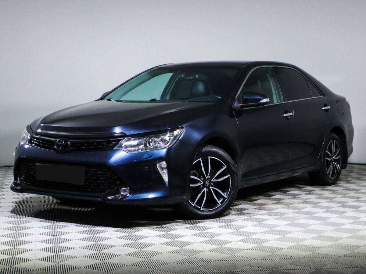 Toyota Camry с пробегом — 2017 год. Посмотреть фото