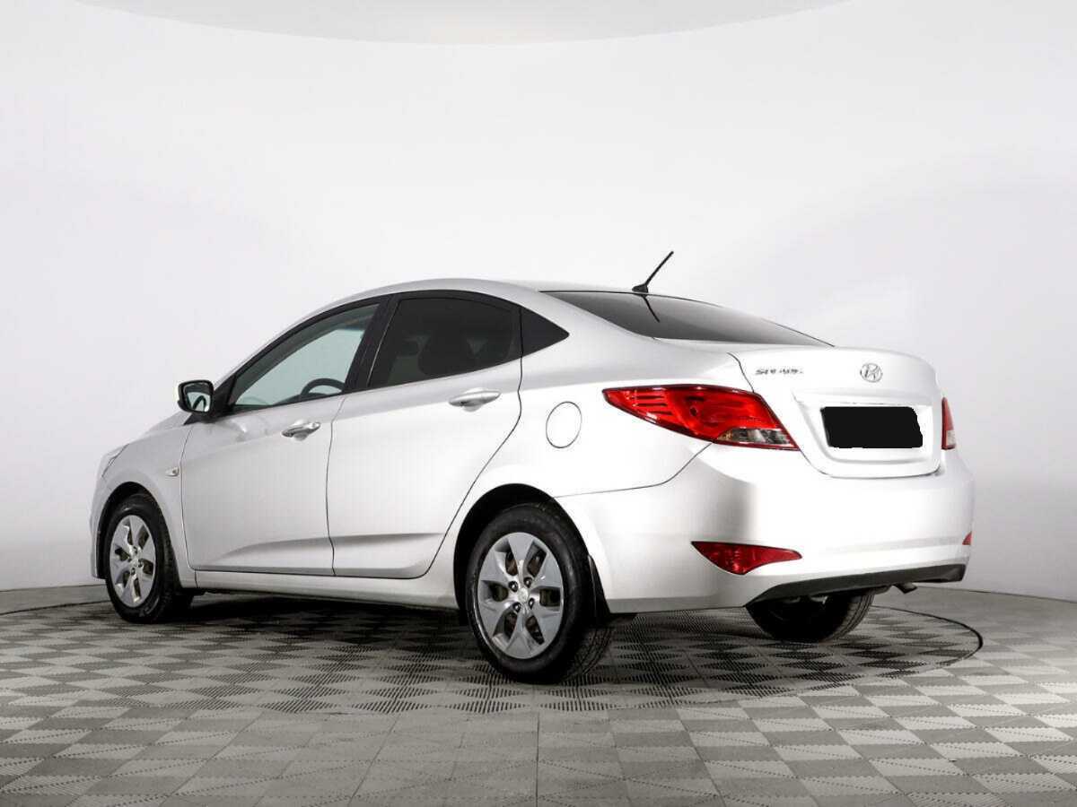 Hyundai Solaris с пробегом — 2016 год. Фото: #6