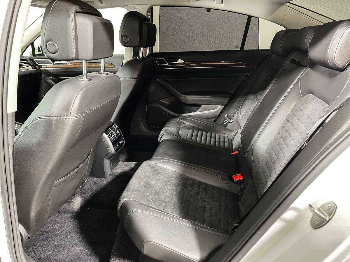 Volkswagen Passat с пробегом — 2017 год. Фото: #9