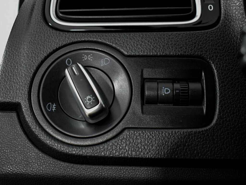 Volkswagen Polo с пробегом — 2018 год. Фото: #9