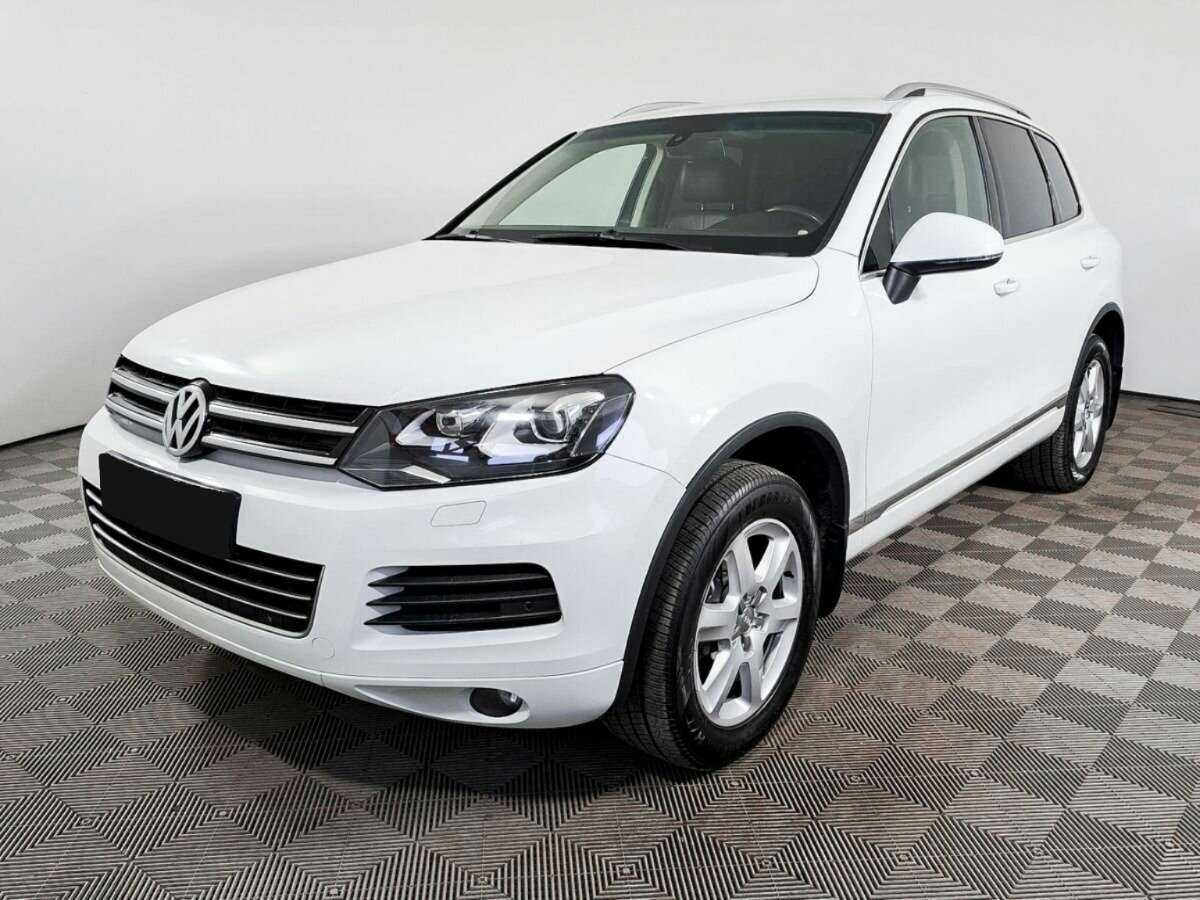 Volkswagen Touareg с пробегом — 2012 год. Фото: #0