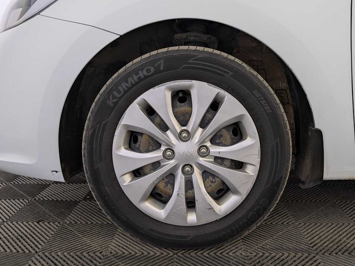 Kia Rio с пробегом — 2018 год. Фото: #11